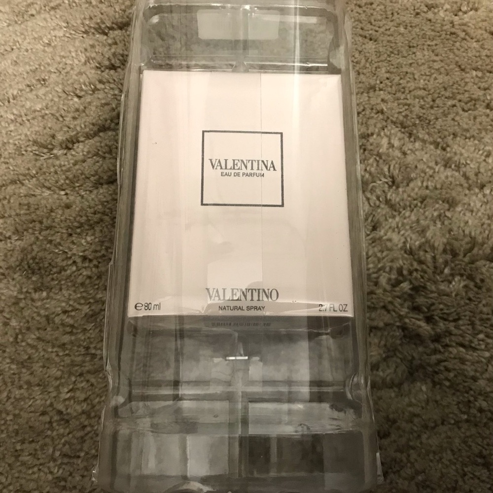 Valentina Eau De Parfum Spray